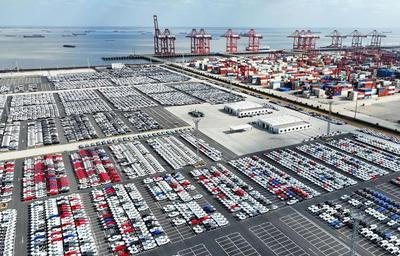 2022年我國貨物貿易進出口總值突破42萬億元，電子商務驅動增長7.7%